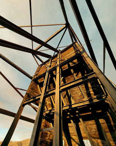 Inner look at the Headframe and ore chute